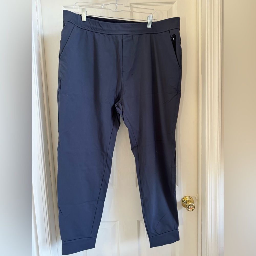 PUBLIC REC 40x32 All Day Everyday Jogger